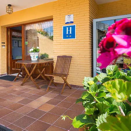 호텔 Brisas Del Sella 2*